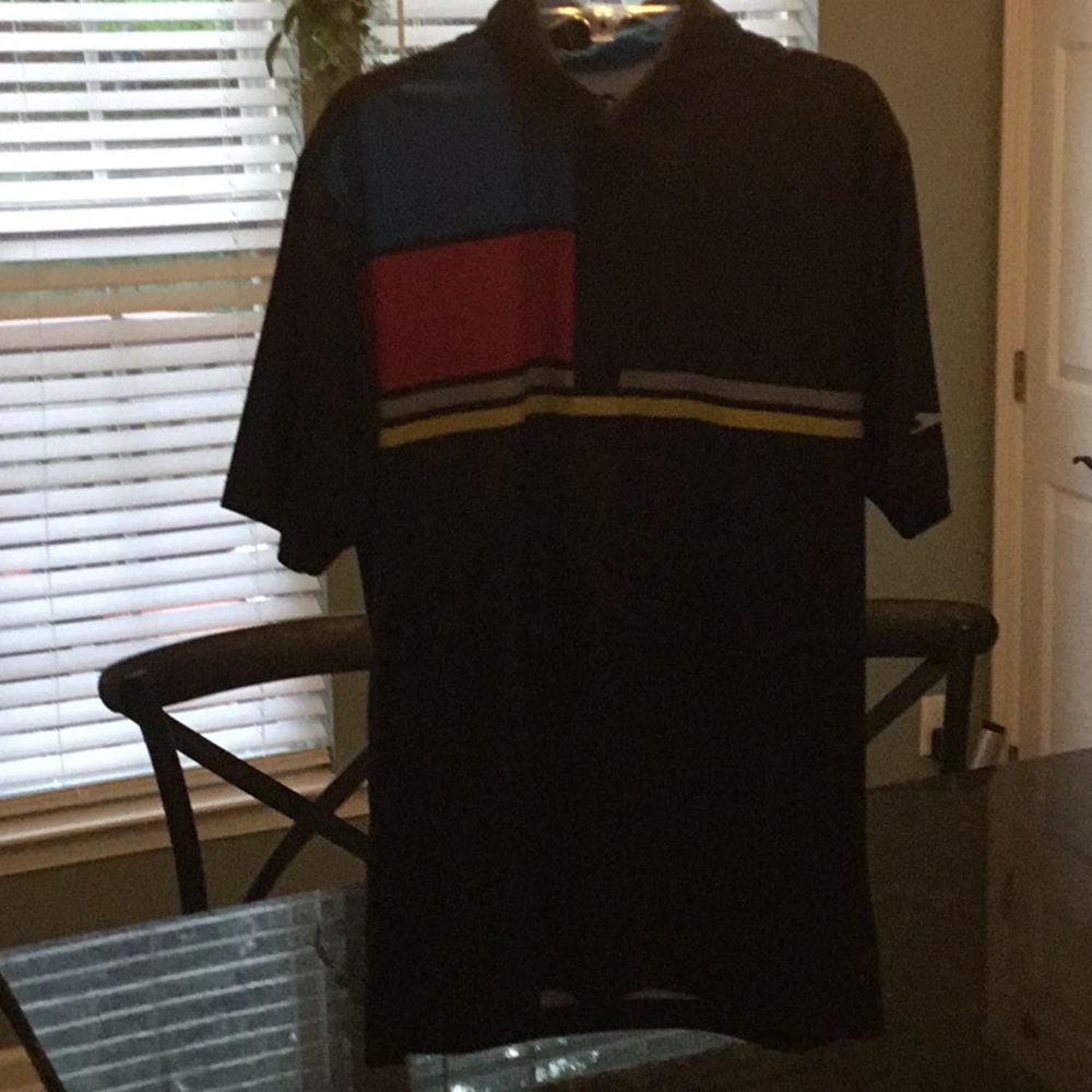 Slazenger men’s size small golf shirt.